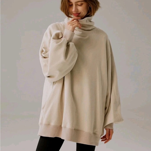 Nap Tops - Nap Loungewear Boxy Oversized Turtleneck Sweatshirt S Cream Balloon Sleeve